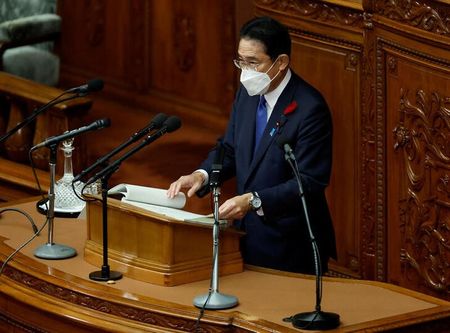 　１１月２５日、政府は、少額投資非課税制度（ＮＩＳＡ）の総口座数を５年間で３４００万とし、投資額も５６兆円に、それぞれ倍増させることなどを柱とする「資産所得倍増プラン」をまとめた。写真は岸田首相。１０月に都内で撮影（２０２２年　ロイター／Issei Kato）