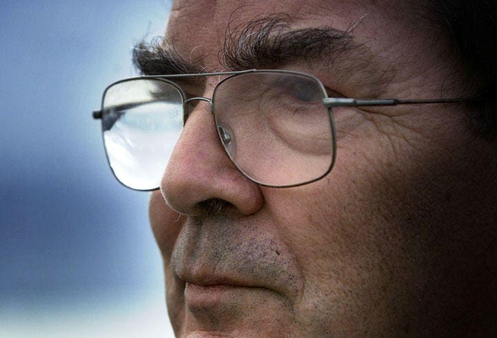 2000年10月に開催された社会民主労働党の年次総会で　Paul McErlane-REUTERS