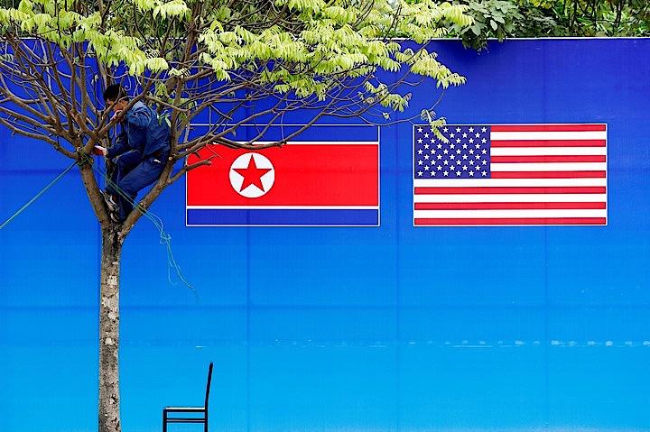 北朝鮮の非核化交渉代表を務める金明吉氏率いる交渉団が米国との非核化協議に向けてストックホルムに到着したと、関係筋が3日明らかにした。ハノイで2月撮影（2019年　ロイター/KIM KYUNG-HOON）