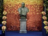 ノーベル医学・生理学賞、大隅良典・東京工業大栄誉教授が受賞