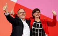 ドイツSPD党首選、連立懐疑派が勝利　メルケル連立政権の先行き不透明に