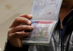 第2次トランプ政権のビザ取り消し30万件超に、8月公表から急増