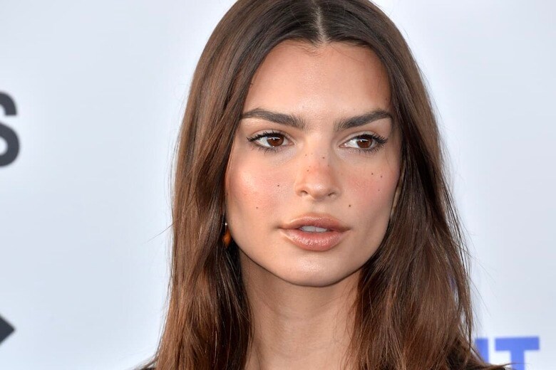 エミリー・ラタコウスキー　Featureflash Photo Agency-Shutterstock