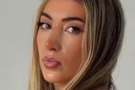 【動画】「目のやり場がない...」女性の「不適切衣装」にネット騒然...「そんな服装で外出！？」