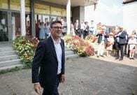 バーナム次期英首相、デジタルＩＤ計画撤回へ　生活費対策を優先