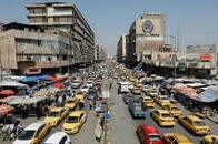 感染症、原油価格下落と首相不在──イラクを苦しめる三重苦