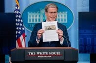 250ドル紙幣にトランプ氏肖像採用すべき＝米財務長官