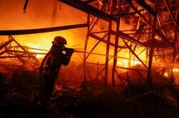 ロシアとウクライナ、黒海・アゾフ海で船舶攻撃　小麦価格急騰