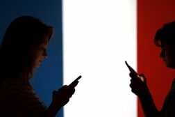 仏議会、15歳未満のＳＮＳ利用禁止法案を可決　豪州に続き欧州初