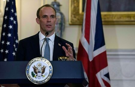 英国のラーブ外相が今週、韓国と北朝鮮との間の軍事境界線に接する非武装地帯（ＤＭＺ）を視察することが分かった。１６日代表撮影（２０２０年　ロイター）