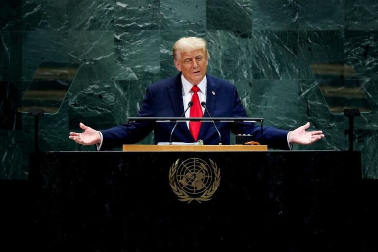 写真は２０２５年９月、ニューヨークで行われた第８０回国連総会で演説するトランプ米大統領。REUTERS/MIKE SEGAR