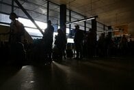 米シアトル空港で当局者が嫌がらせ、中国外務省が国民に警告