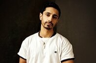 ジェームズ・ボンドを目指すパキスタン系俳優を描く映画『ベイド』の主演が投影する自身の境遇