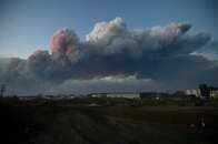 カナダ森林火災は北へ拡大、オイルサンド労働者が避難