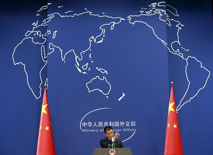 中国外務省の会見場の地図にもあの島はない　Kim Kyung-Hoon-REUTERS