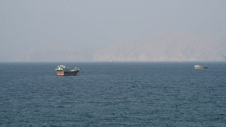 ８月１７日、原油輸送の要衝ホルムズ海峡で撮影　REUTERS