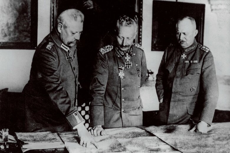 第1次大戦の責任を問われながらもドイツ皇帝ウィルヘルム2世（中央）は裁かれなかった　HULTON ARCHIVE/GETTY IMAGES