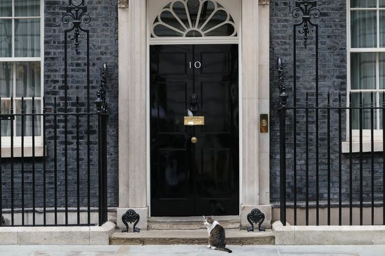 英ロンドンにあるダウニング街１０番地の首相官邸。１１日撮影。REUTERS/Toby Melville