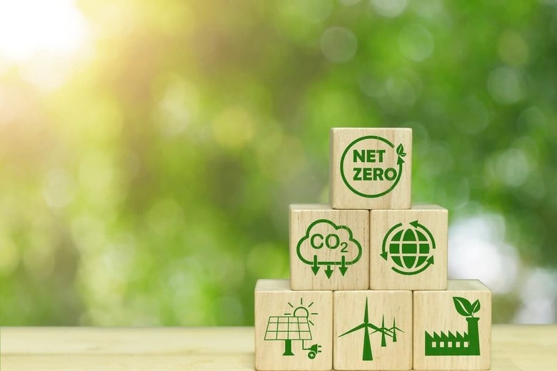 日本におけるカーボンニュートラルに向けた取り組みは、まだ国際社会からの認知度が低いという（写真はイメージです）　Nisitmicrostock/Shutterstock