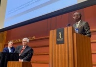 トランプからは刑事訴追の動きまで...「圧力」受けるFRBパウエル議長に、副議長が支持を表明