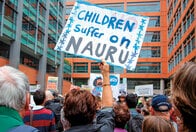 難民収容所で問われるオーストラリアの人権感覚