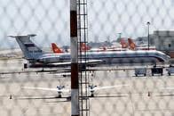 ベネズエラにロシア空軍2機が着陸　国防当局者や兵士100人が搭乗