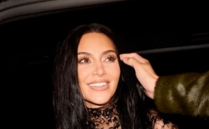 「透けて見える...」キム・カーダシアンが見せた仰天の大胆衣装にネット騒然　dashviraall instagram