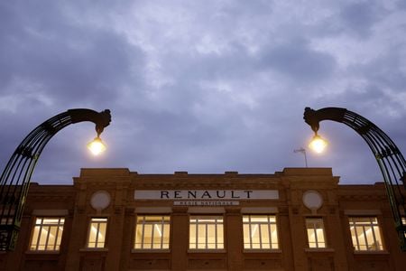 仏自動車大手ルノーは２４日、将来の電気自動車（ＥＶ）に搭載する新たなソフトウエアアーキテクチャの詳細を発表した。資料写真、2月撮影（２０２３年　ロイター／Christian Hartmann）