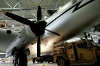 内部損傷を自己修復できる新素材…航空機や車の寿命が数百年延びる？