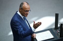 独首相、ＡｆＤ活動禁止手続き実現に懐疑的　政治論戦で対抗と主張