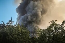 キーウ・オデーサにロシアの空爆、13人負傷＝ウクライナ当局
