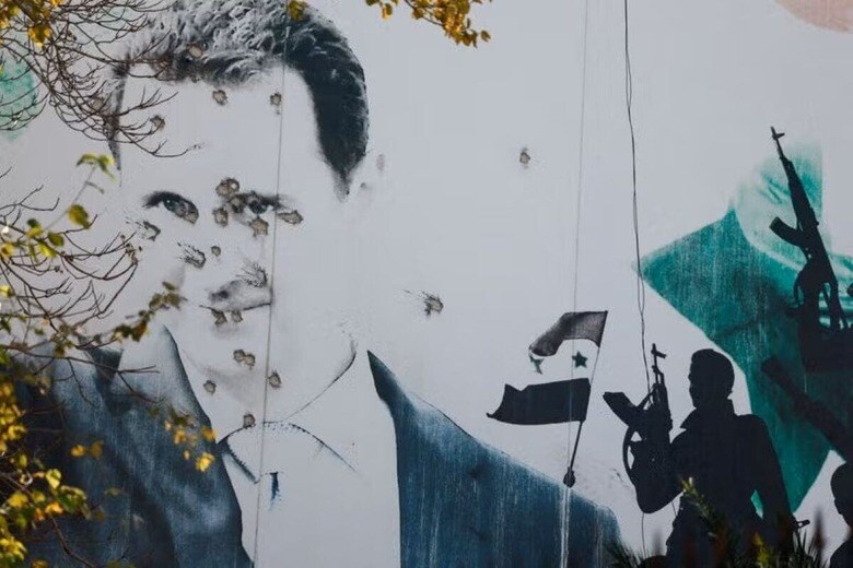 米国を拠点とするシリア支援団体「シリア緊急タスクフォース」（ＳＥＴＦ）のムアズ・ムスタファ代表は１６日、崩壊したアサド前政権によって殺害された少なくとも１０万人の遺体が首都ダマスカス近郊の集団墓地に埋められていると語った。写真はダマスカスで撮影（２０２４年　ロイター／Ammar Awad）