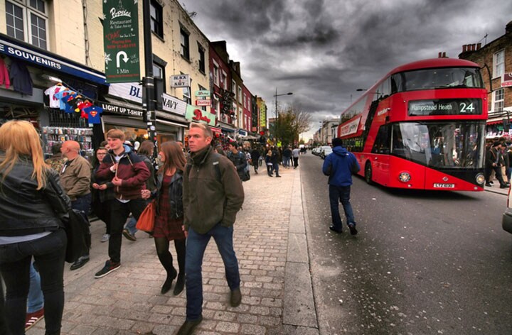 イギリスではここ20年程で住宅価格が急騰し、家を持つのが著しく困難になった　DavorLovincic-iStock.