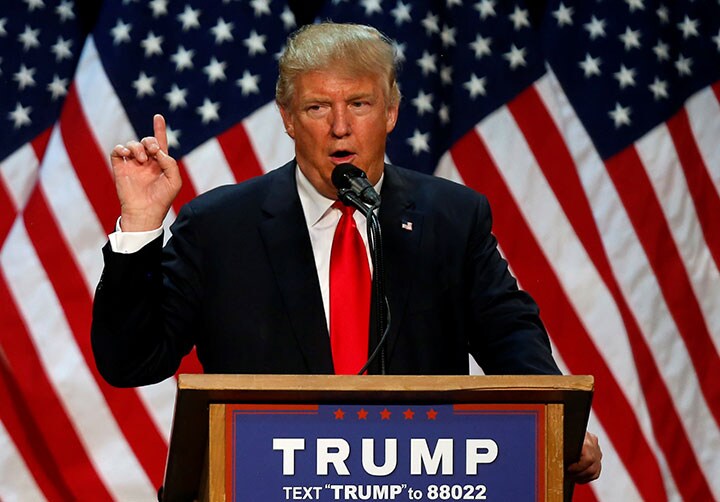 トランプが持ち出したヒラリーの「恥ずべき」行為は単なる誹謗中傷なのか　Jim Urquhart-REUTERS