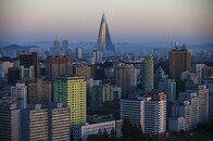 【写真特集】時空を超越した北朝鮮の建築アート