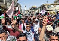 イスラエル警察のモスク襲撃に始まった暴力がシリアに拡大、ネタニヤフの狙いは