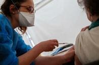 フランス保健省､ブルターニュの病院クラスターで新たな変異株を確認