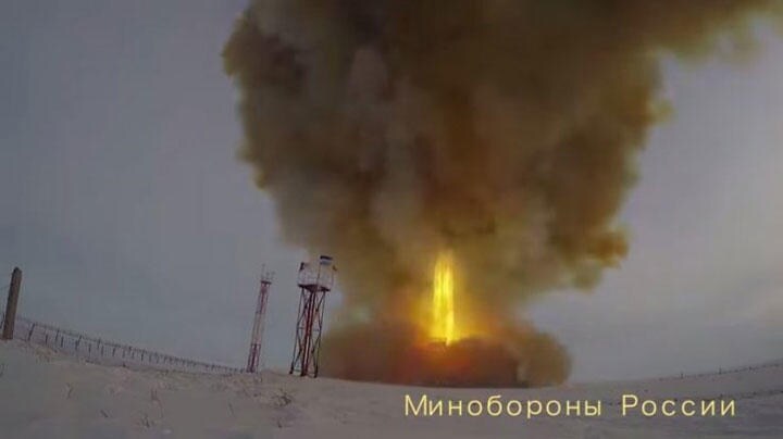 音速の20倍のスピードで標的に達するという超音速飛翔滑空兵器「アバンガード」の発射実験（露ヤースヌイ宇宙基地、2018年12月26日）　RUSSIAN MINISTRY OF DEFENSE