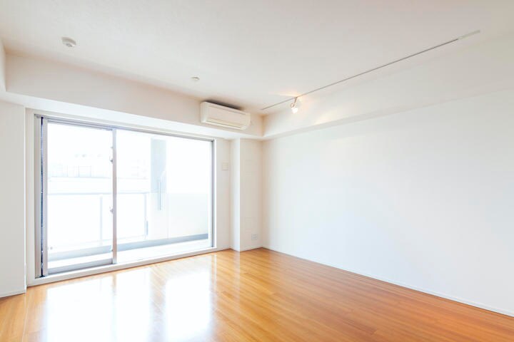 全国には横浜市の人口と同じくらいの数の空き部屋がある　maruco/iStock.