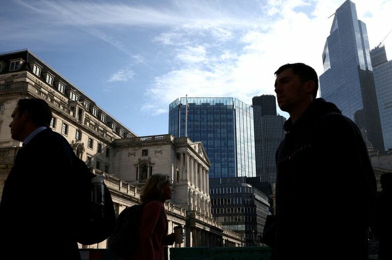 写真はロンドンの金融街。5月26日、英ロンドンで撮影。 REUTERS/Kevin Coombs