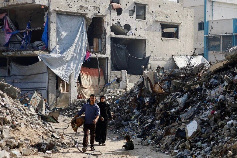 瓦礫の先に未来はある──ガザ再建、その成否を分ける1年　REUTERS