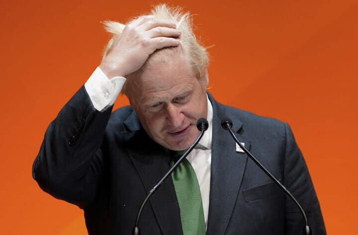 ジョンソンはウソによって成り上がり、ウソで自滅した（7月28日、英中部バーミンガムのビジネスフォーラム） Peter Byrne/Pool/REUTERS