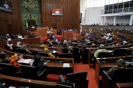 ３月１１日、反ＬＧＢＴ法を審議するセネガル議会。ダカールで撮影。 REUTERS/Zohra Bensemra