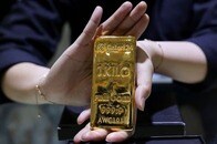 金価格が4000ドル超え、史上最高値を更新...米中貿易摩擦を巡る「新たな懸念」のため