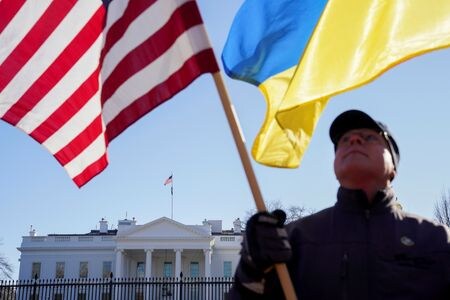 米国がウクライナで生物兵器開発計画を行っていたとのロシア側の主張を巡り、ロシア外務省のマリア・ザハロワ報道官は９日、米国は計画について説明する必要があると述べた。１月２９日、ワシントンで撮影（２０２２ 年　ロイター／Shuran Huang）