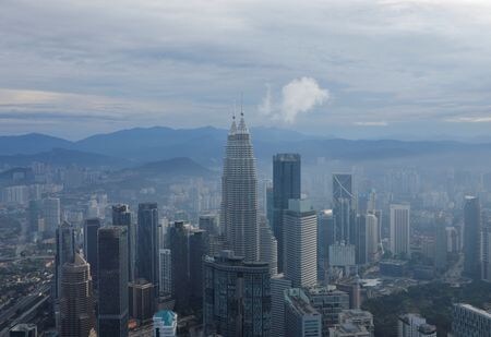 　２月１０日、マレーシア中央銀行が発表した２０２２年第４・四半期の国内総生産（ＧＤＰ）は前年比７％増加した。写真はマレーシアのクアラルンプールで３日撮影（２０２３年　ロイター／Hasnoor Hussain）