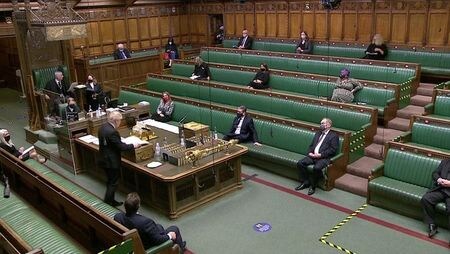　４月２２日、英議会は、中国新疆ウイグル自治区で少数民族が苦しんでいるジェノサイド（民族大量虐殺）を終結させるため政府に行動を起こすよう求め、中国政府への批判を強めるよう圧力をかけた。英議会、１２日撮影（２０２１年　ロイター）