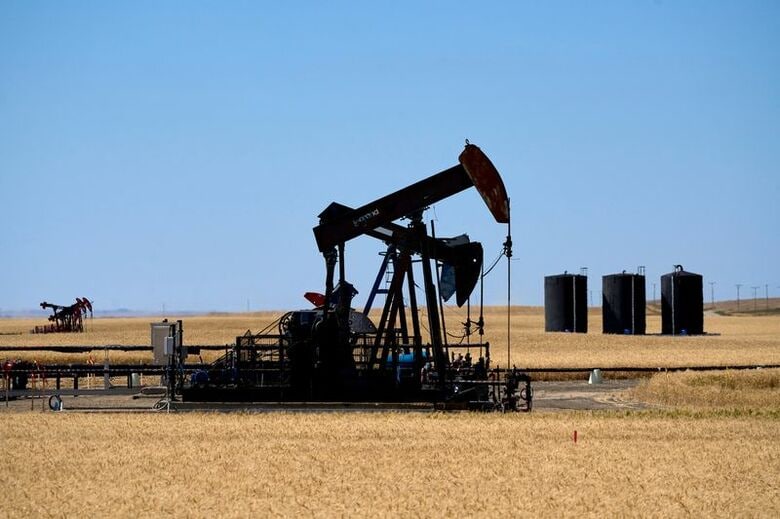 カナダのサスカチュワン州で撮影された石油ポンプジャッキ。2024年9月5日撮影。REUTERS/Todd Korol