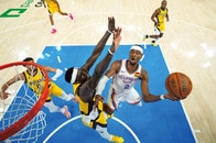 残り時間は0.3秒、劇的「大逆転シュート」の瞬間...NBA頂上決戦は衝撃の幕開け