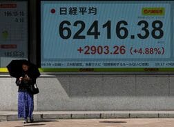 日経平均は初の6万2000円、終戦期待でリスクオン　ＡＩ主導の株高継続